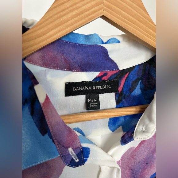 Banana Republic Floral Blouse - Picture 2 of 2